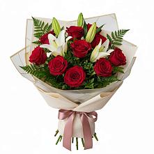 Букет цветов из:  Лилии и Розы в Лакинске