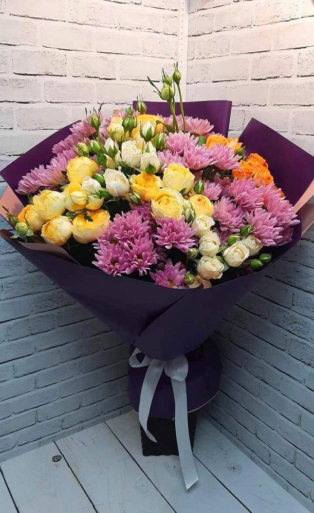 Букет цветов из: Хризантемы и Розы в Лакинске