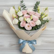Букет цветов из:  Лизиантусы в Лакинске