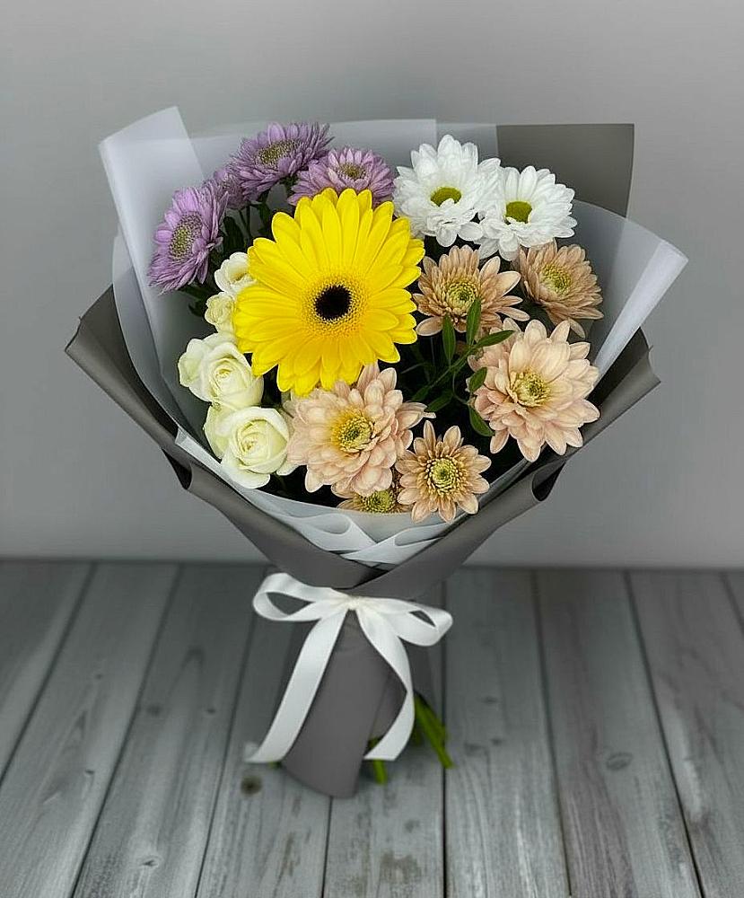 Букет цветов из: Розы, Герберы и Хризантемы в Лакинске