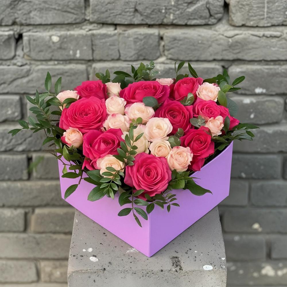 Цветочная композиция из Розы в коробке в Лакинске