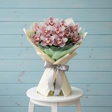 Букет цветов из:  Орхидеи и Розы #REPLACE_PRED# Лакинске