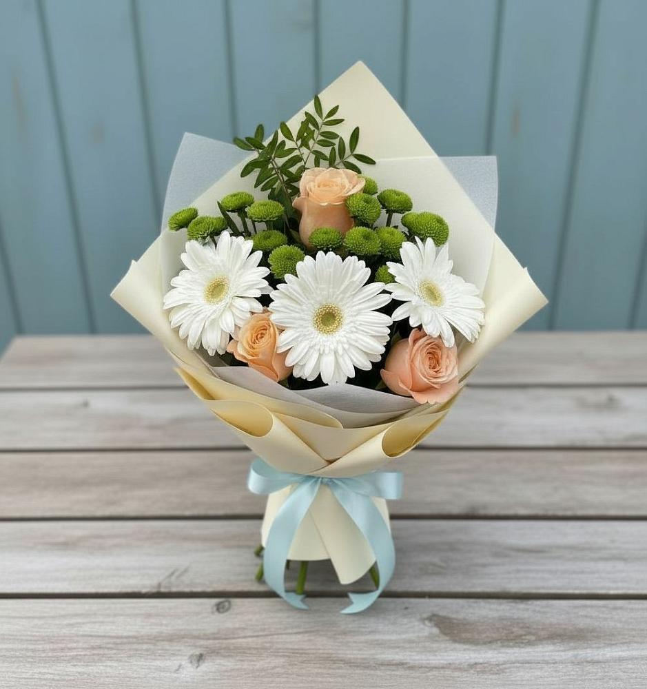 Букет цветов из: Герберы, Розы и Хризантемы в Лакинске