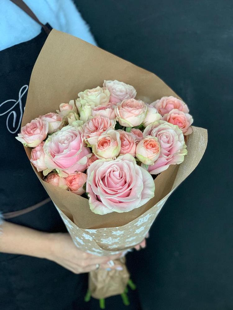 Букет цветов из: Хризантемы и Розы в Лакинске