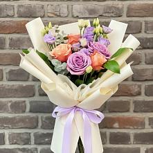 Букет цветов из:  Лизиантусы и Розы #REPLACE_PRED# Лакинске